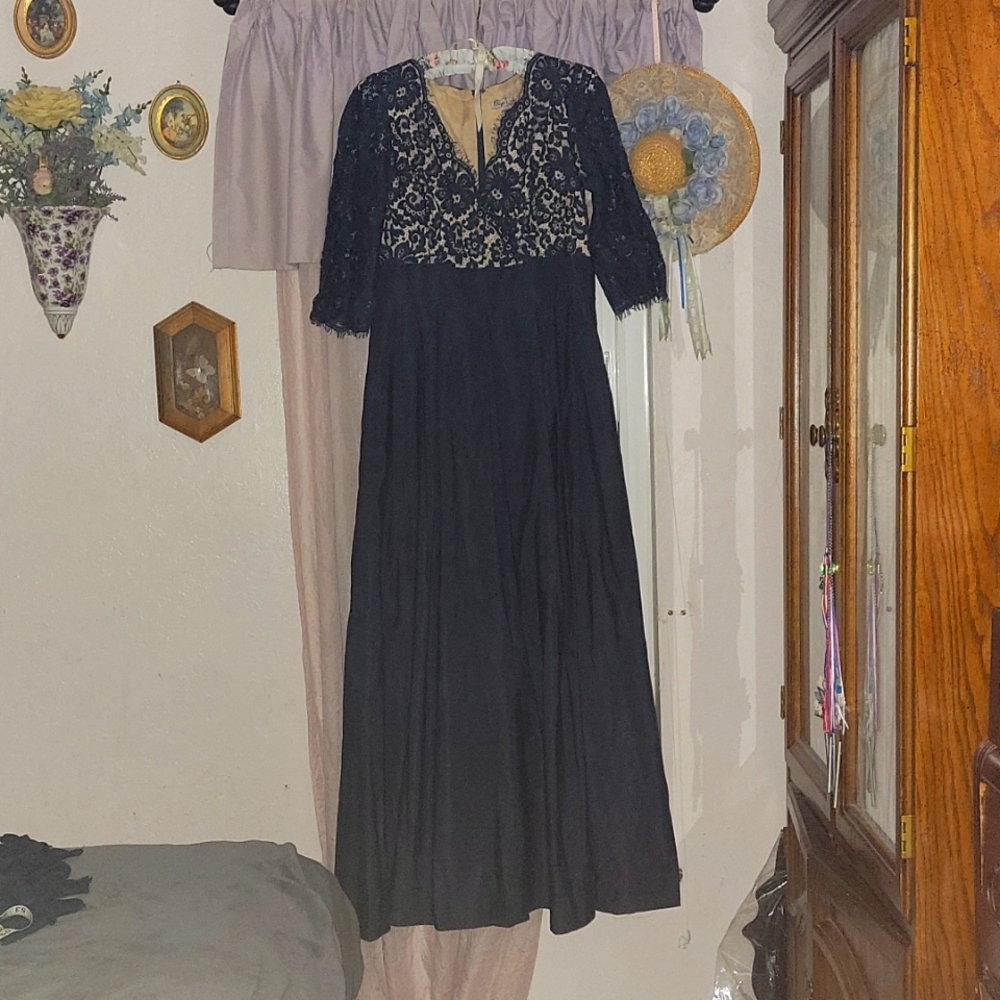 Lace prom dress